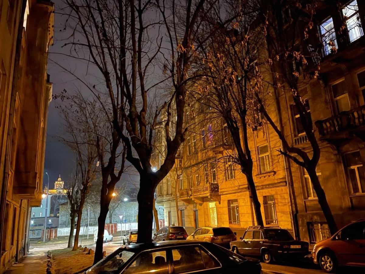 V&O Whitechocolateapt 800 M To Opera Lviv Kültér fotó