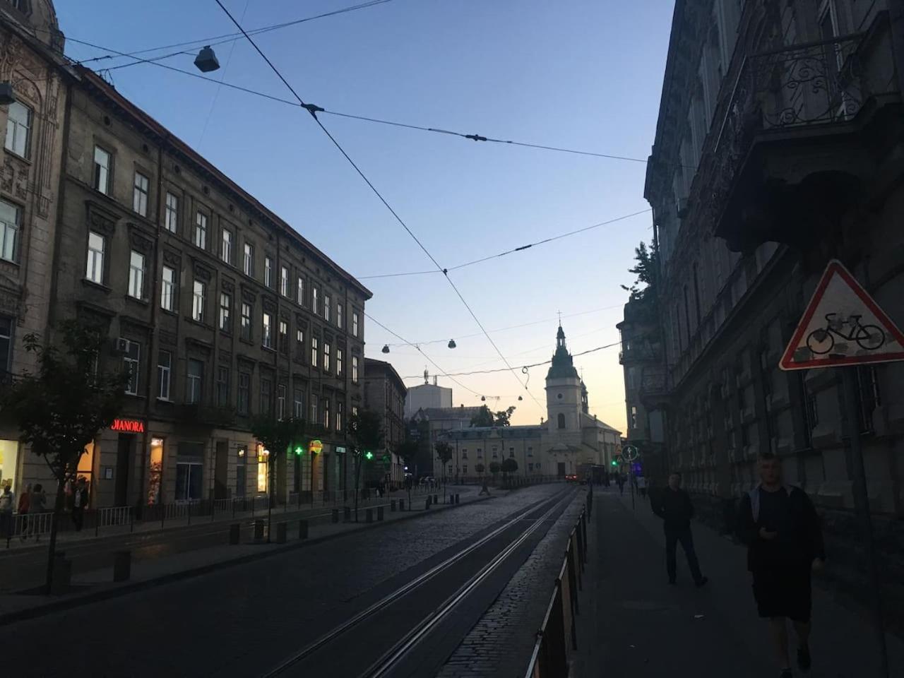 V&O Whitechocolateapt 800 M To Opera Lviv Kültér fotó